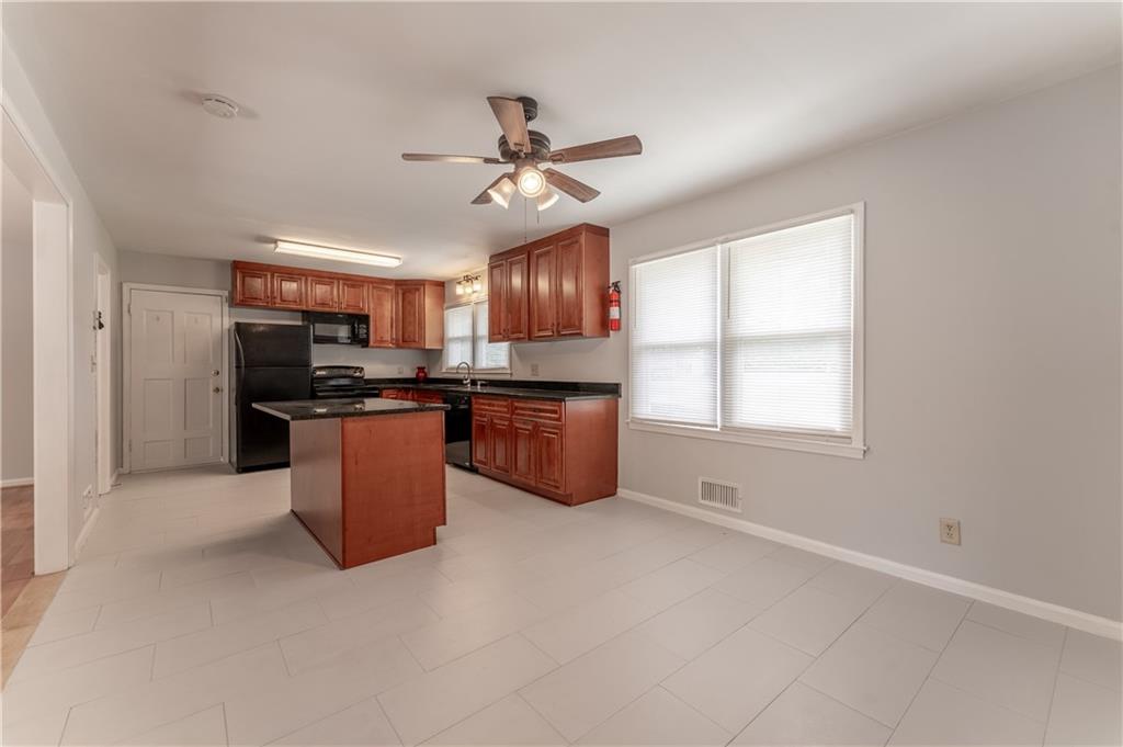 Q A Willis - Residential Lease
