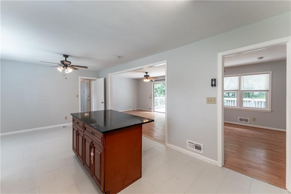 Q A Willis - Residential Lease