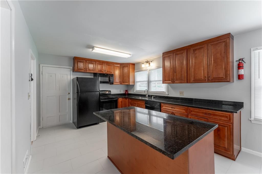 Q A Willis - Residential Lease