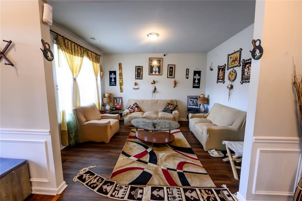 8137 Nolan Trail