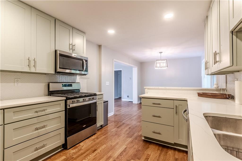 2174 Beecher Road, Atlanta, Georgia image 8