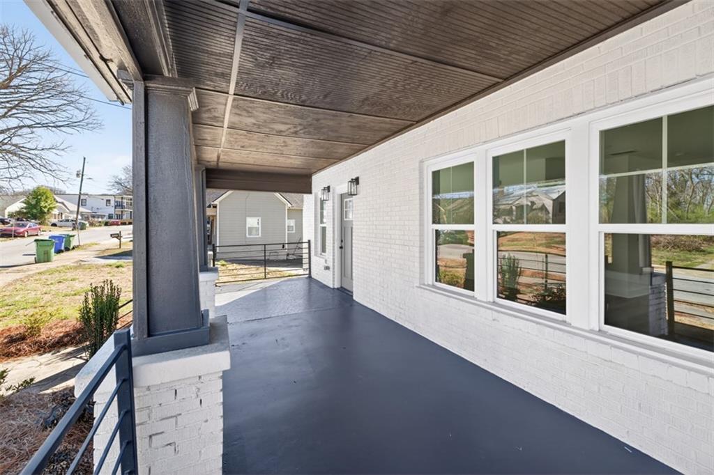 1046 Mayson Turner Road NW