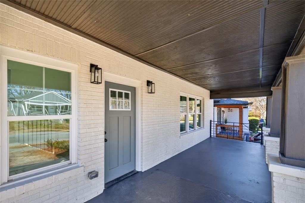 1046 Mayson Turner Road NW