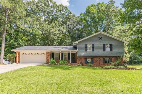 Homes For Sale - 2192 Indian Hill Road<br/> Clayton County, Jonesboro, GA 30236