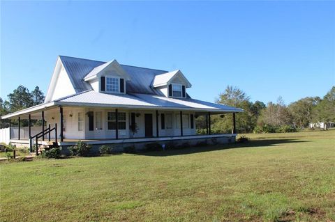 A home in Waycross