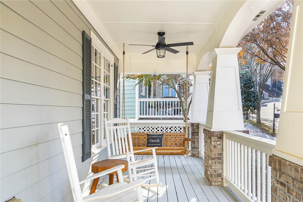 1638 Gilstrap Lane NW