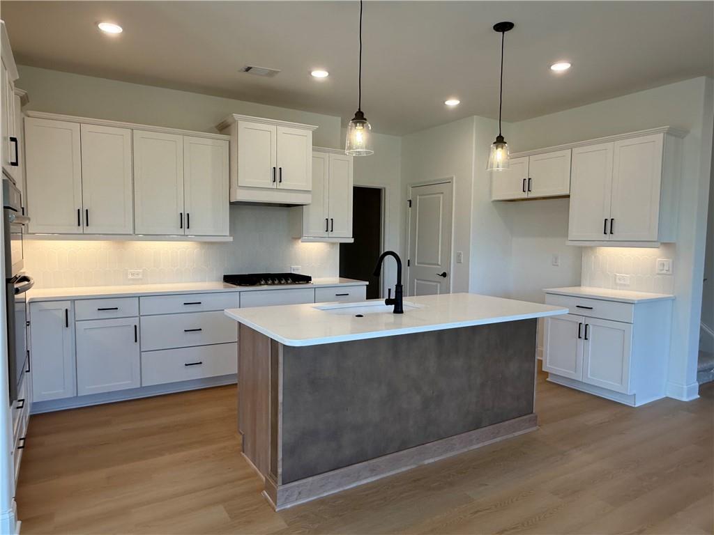 162 English Barn Way