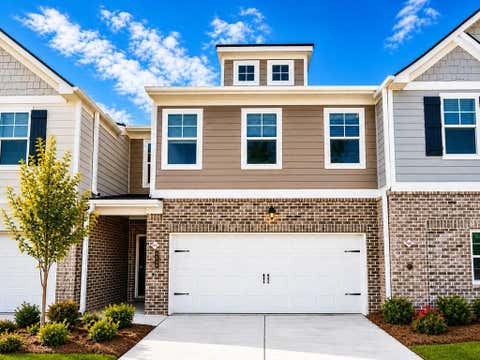 Townhouse For Sale - 6346 Towhee Way<br/> Morrow, GA 30260