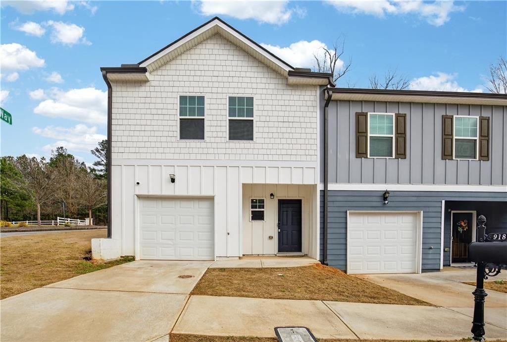 Photo of 4918 Lower Elm St, Atlanta, GA 30349 (MLS # 7729210)