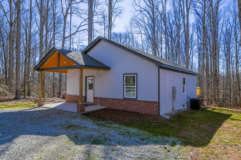 1020 Riverbend Road