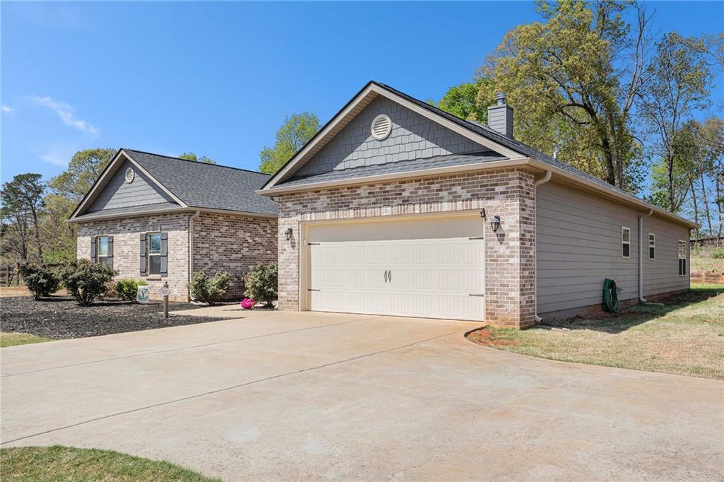 6092 Creekside View Lane, Clermont, Georgia image 2