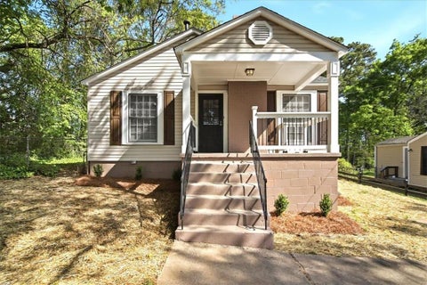 Homes For Sale - 751 Skyview Drive<br/> Marietta, GA 30060
