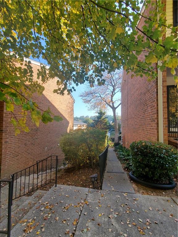 6520 Roswell Road 59