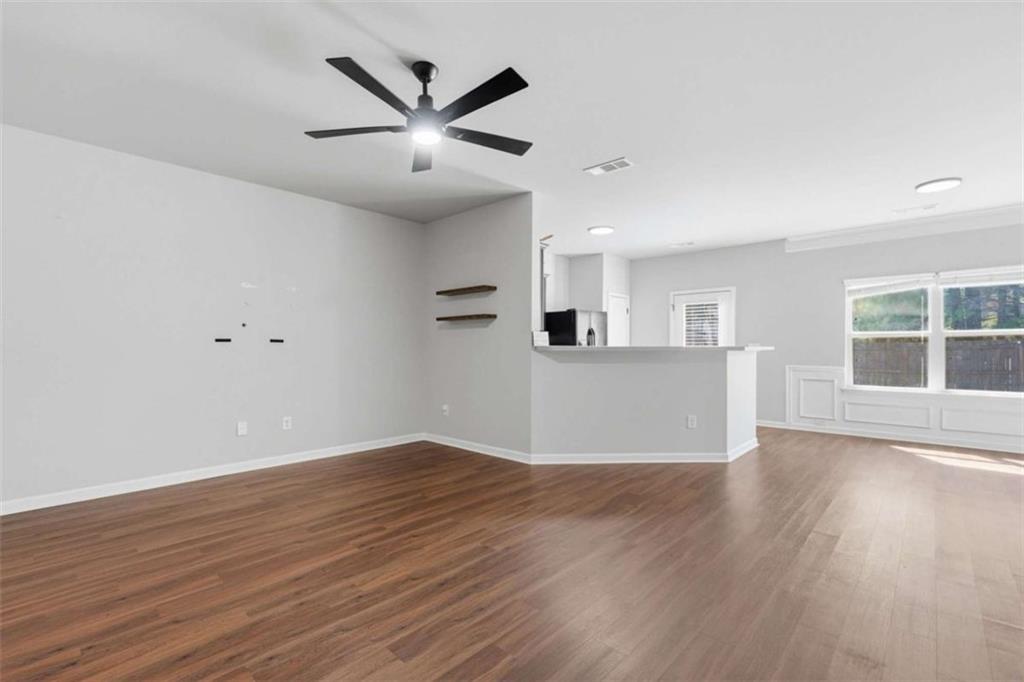 643 Oakside Place