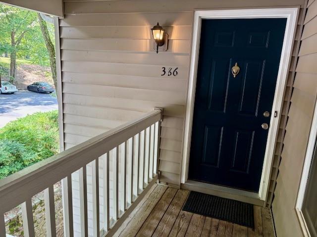 386 Teal Court, Roswell, Georgia image 4