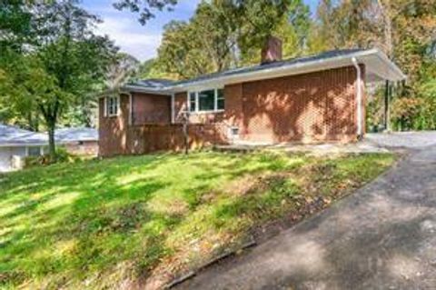 2763 Baker Ridge Drive NW Atlanta GA 30318