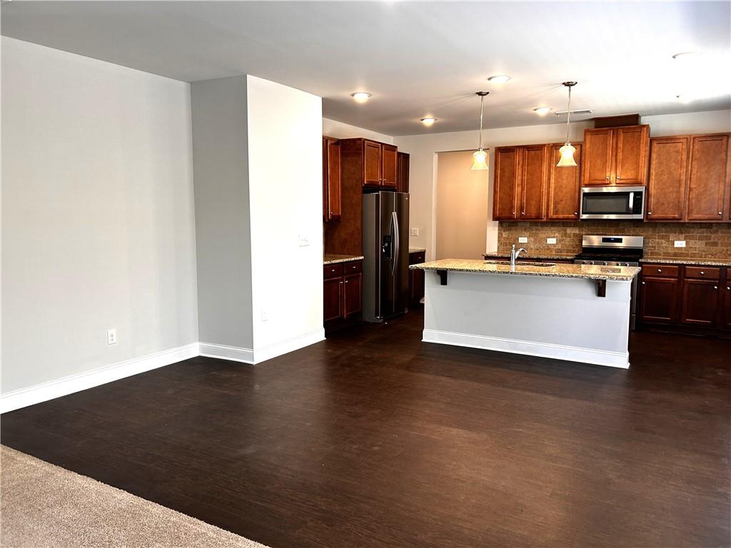 640 Broadmoor Drive, Braselton, Georgia image 6