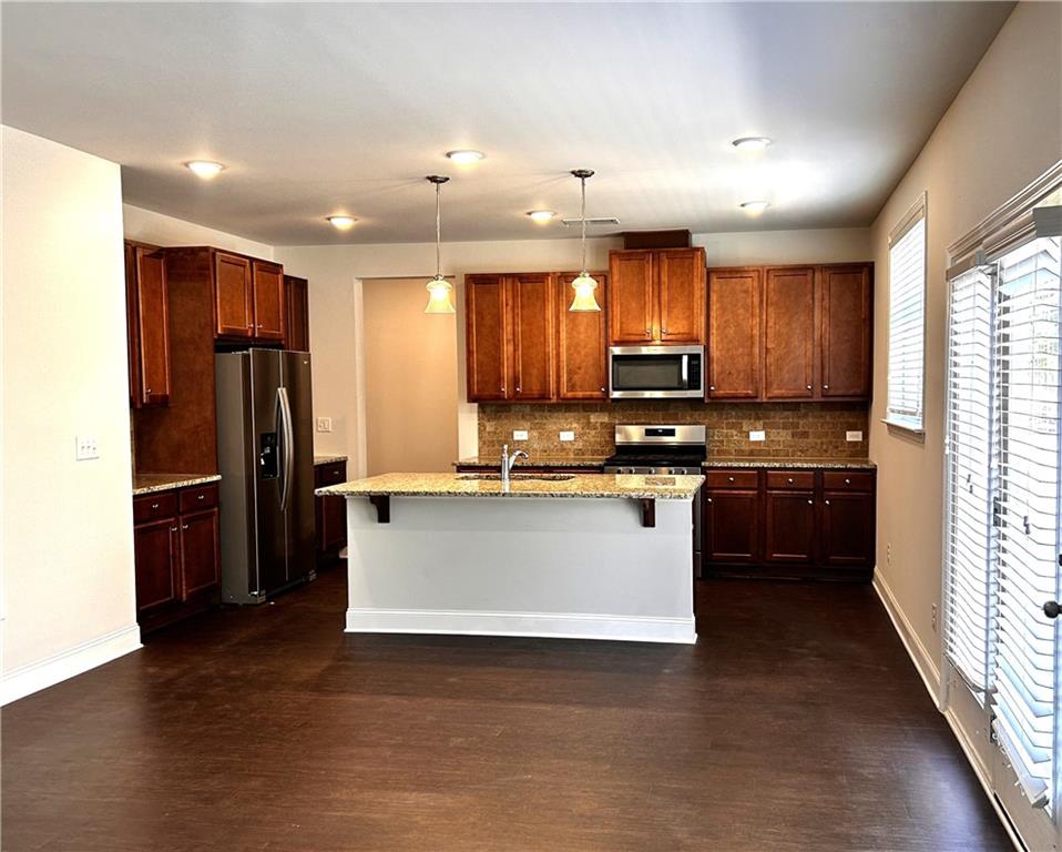 640 Broadmoor Drive, Braselton, Georgia image 7