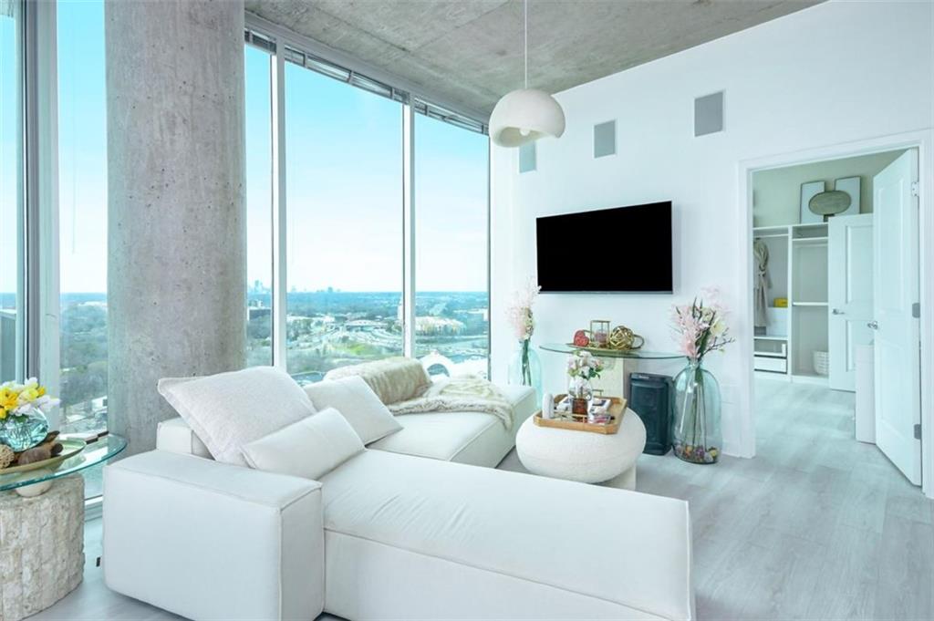 361 17th Street 2122