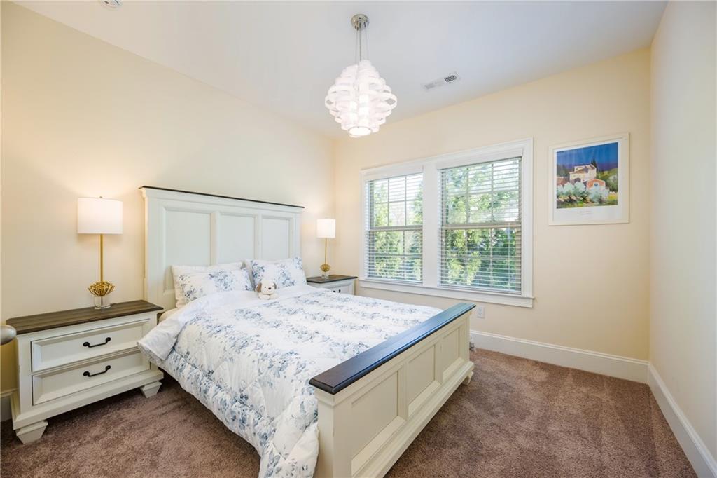 1096 Holly Avenue, Atlanta, Georgia image 17