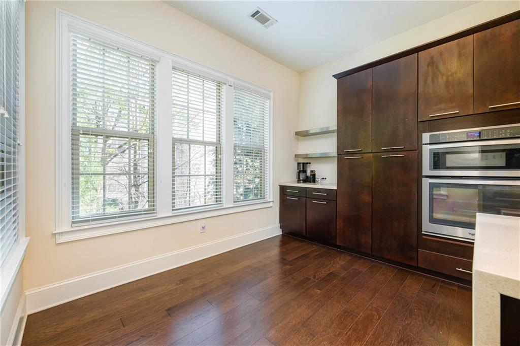 1096 Holly Avenue, Atlanta, Georgia image 10