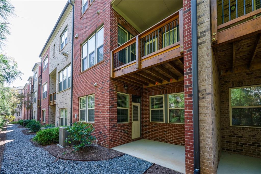1096 Holly Avenue, Atlanta, Georgia image 25