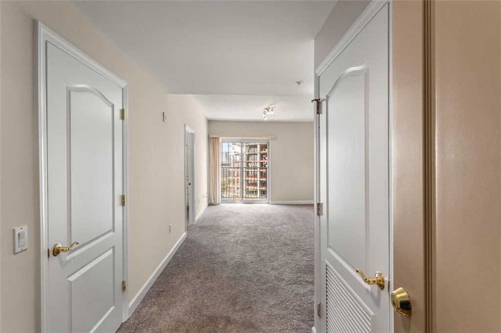 195 NE 14th St 1404