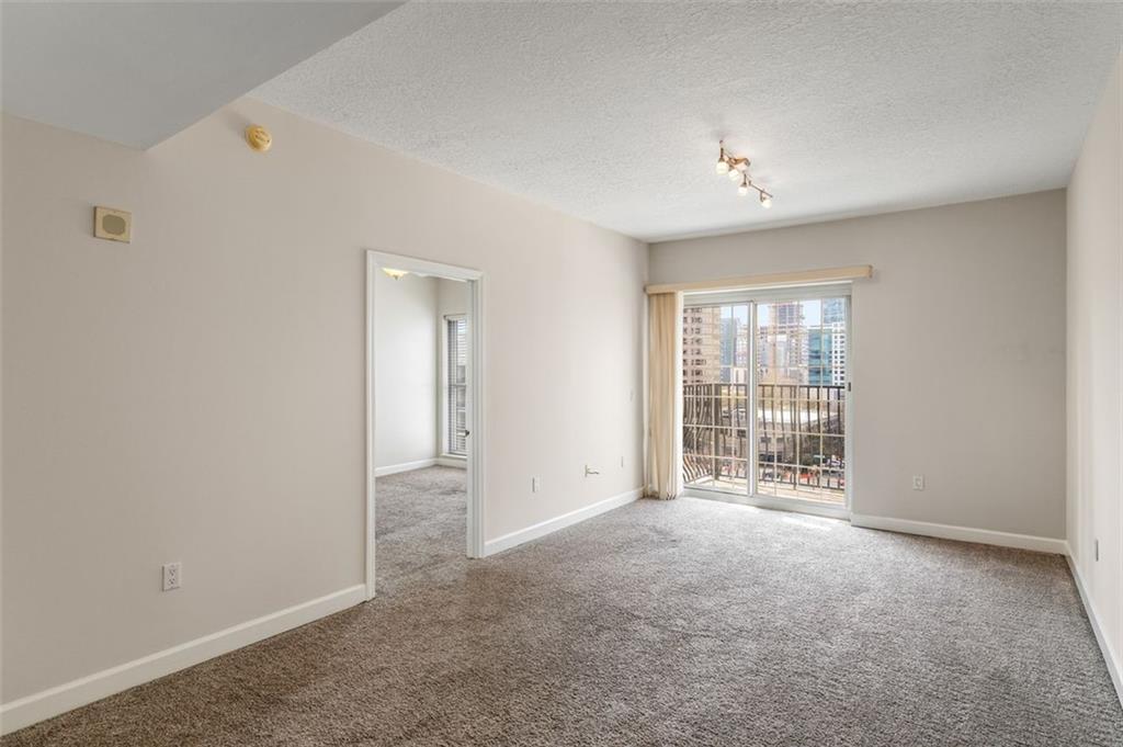 195 NE 14th St 1404