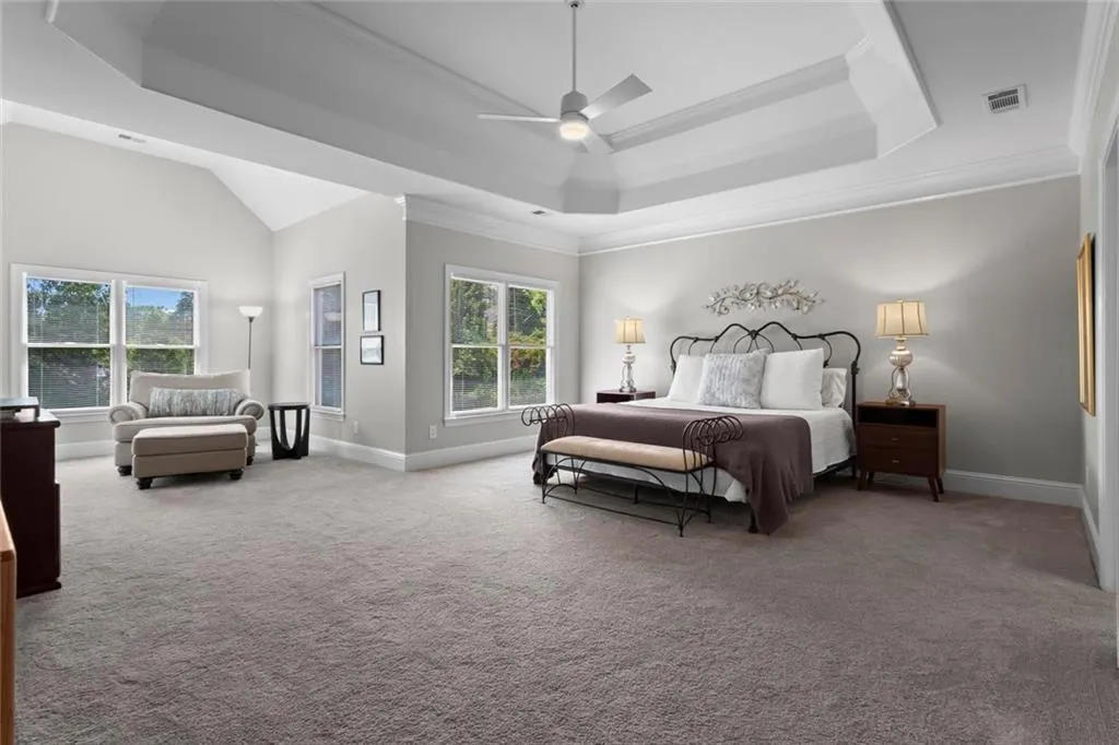 Alpharetta, Georgia 30005, United States, 5 Bedrooms Bedrooms, ,4 BathroomsBathrooms,Residential,Pending,192243