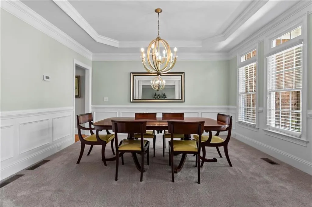 Alpharetta, Georgia 30005, United States, 5 Bedrooms Bedrooms, ,4 BathroomsBathrooms,Residential,Pending,192243