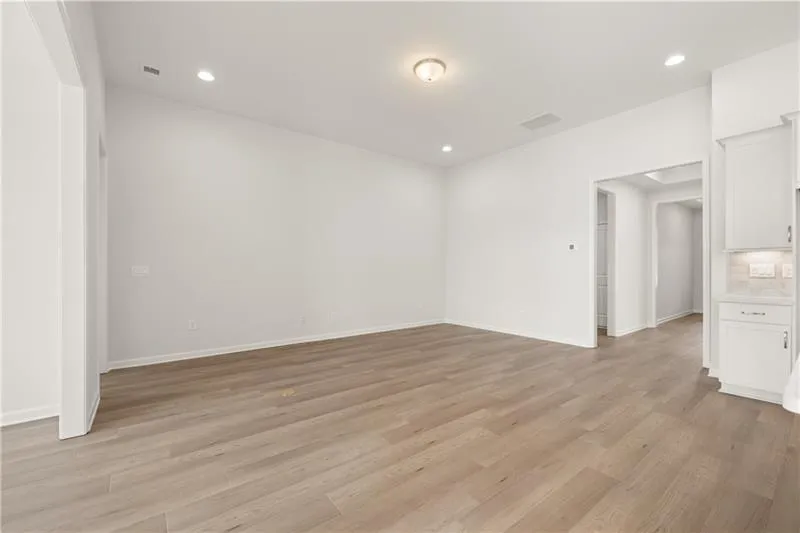 Snellville, Georgia 30078, United States, 2 Bedrooms Bedrooms, ,2 BathroomsBathrooms,Residential,Active,84925