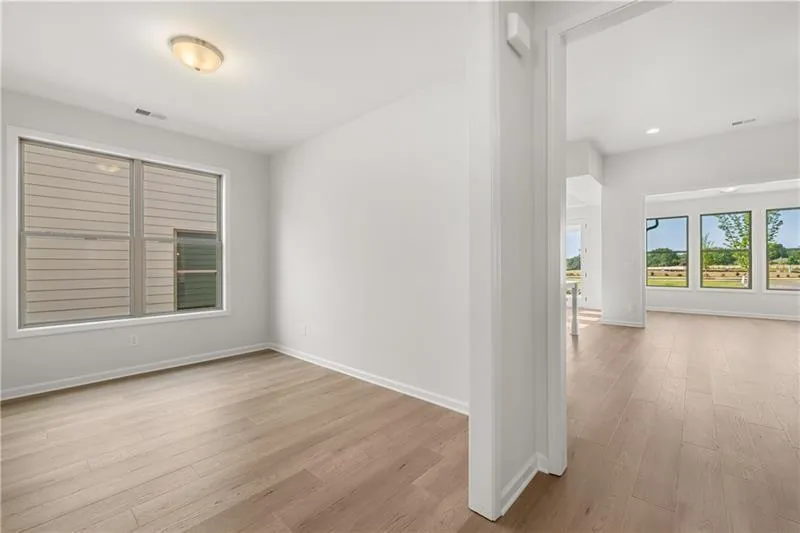 Snellville, Georgia 30078, United States, 2 Bedrooms Bedrooms, ,2 BathroomsBathrooms,Residential,Active,84925