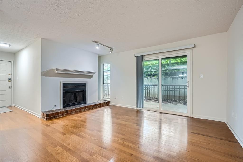 2901 Lenox Road 702