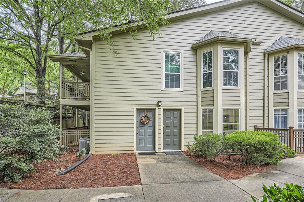 2901 Lenox Road 702