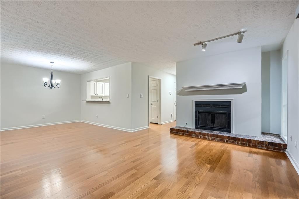 2901 Lenox Road 702