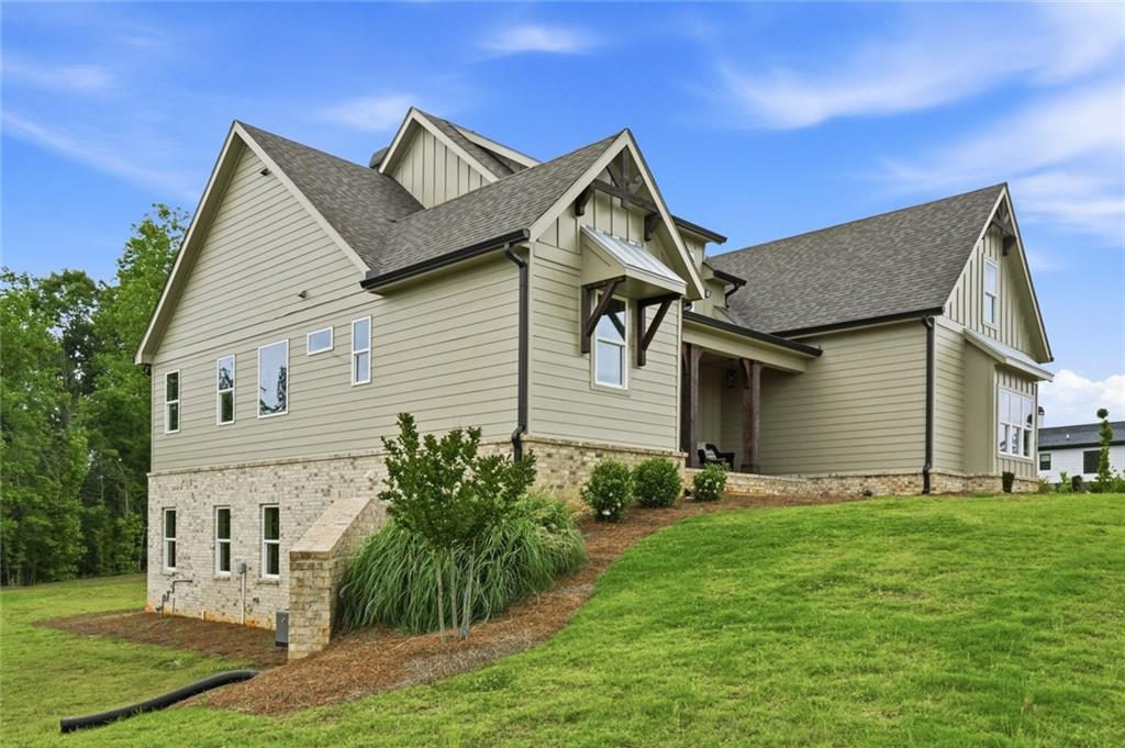 119 Fernbank Way