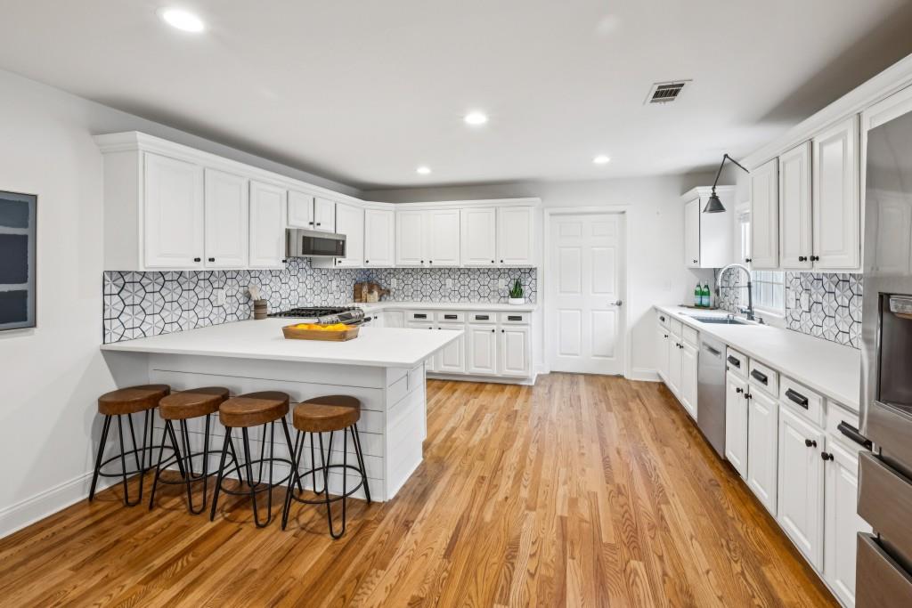 734 Woodson Street SE