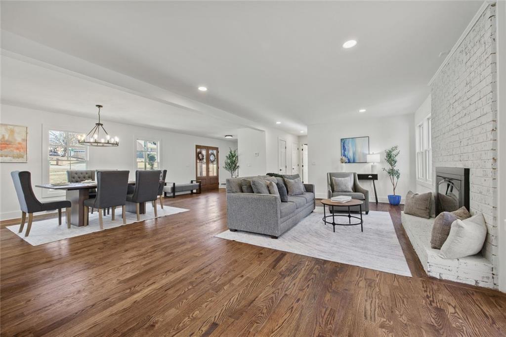 3928 Northlake Creek Drive