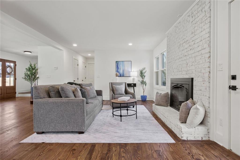 3928 Northlake Creek Drive