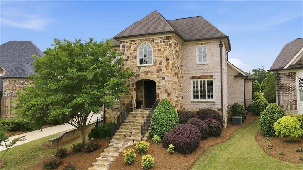 5869 Chickasaw Lane