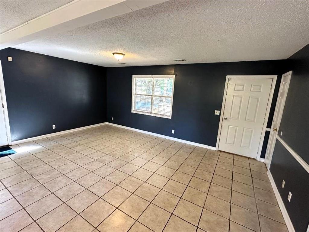 159 Guyton Road NW