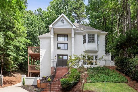 Photo of 210 Aerie Court, Sandy Springs, GA 30350 (MLS # 7672526)
