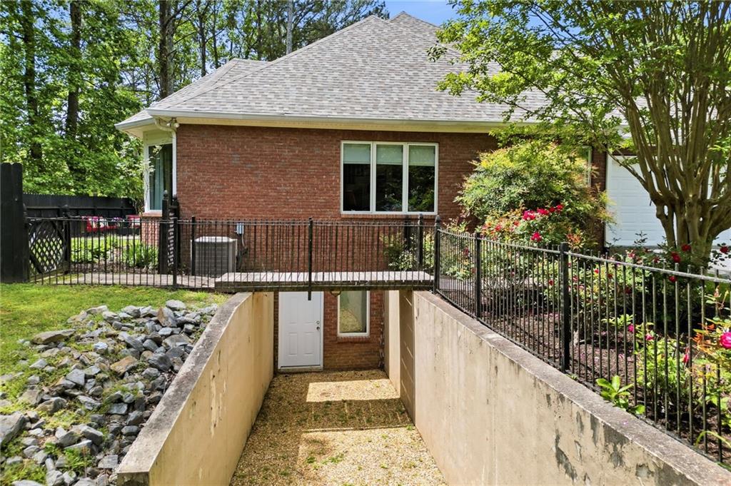 312 Sterling Road