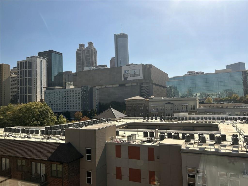 115 W Peachtree Place NW 702