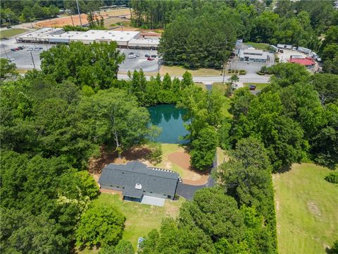 A home in Powder Springs