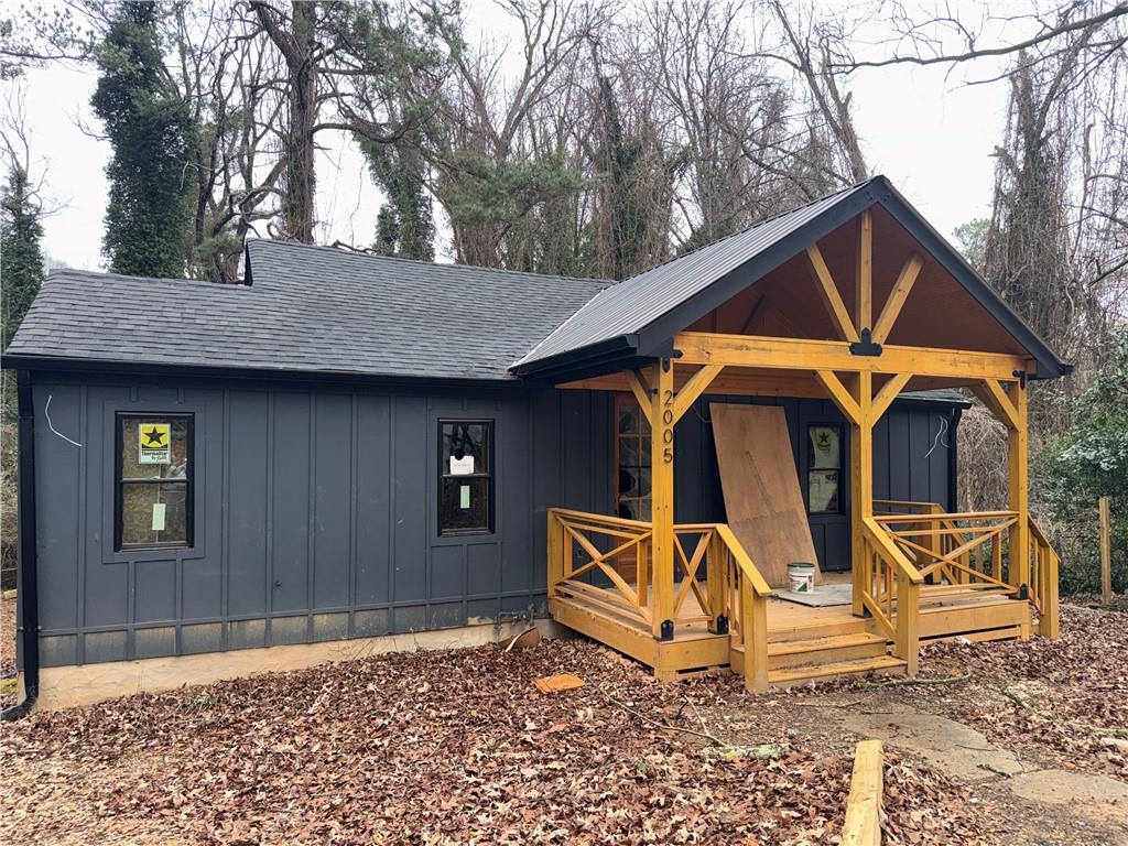 2005 Arlington Circle NW