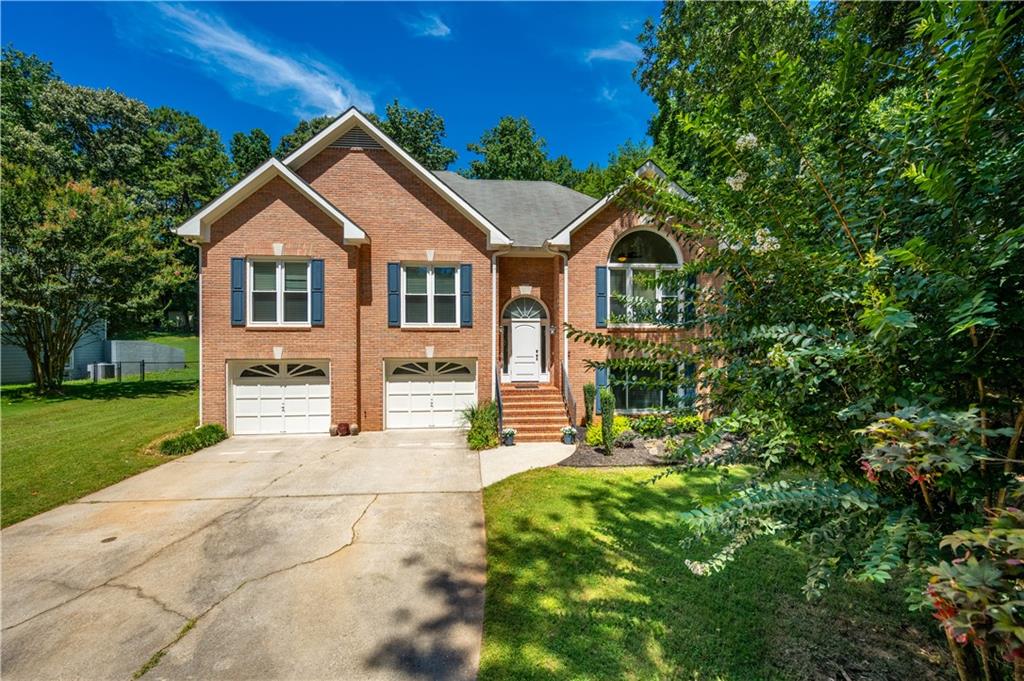 2080 Ivy Lane