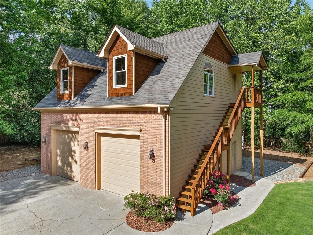 515 N Burgess Trail