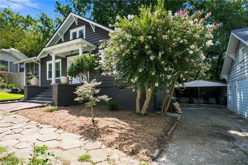 452 Euclid Terrace NE