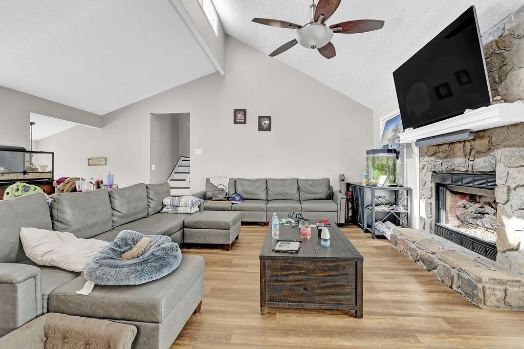 2301 Lessie Maude Drive